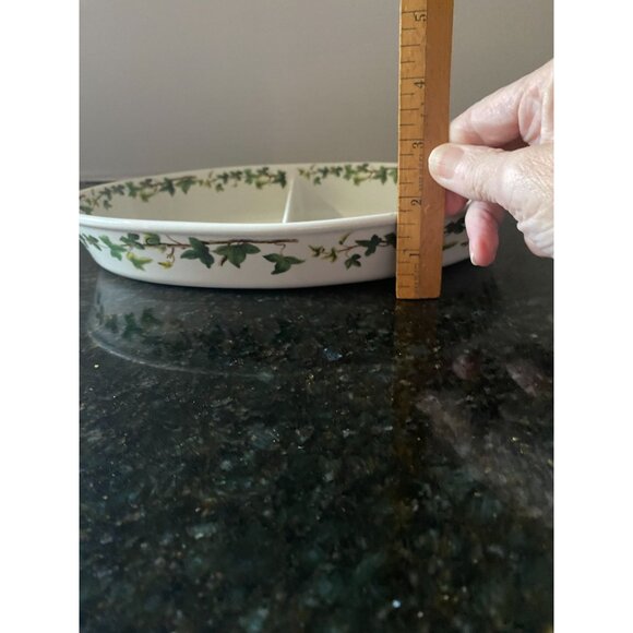 Portmeirion Holly and Ivy 11" Divided Oval Server - Picture 7 of 9